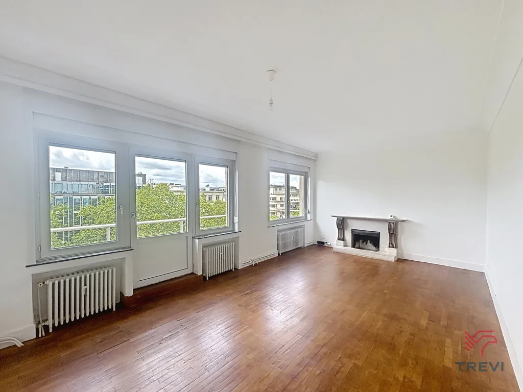 1 magamistoaga maja asukohas IXELLES