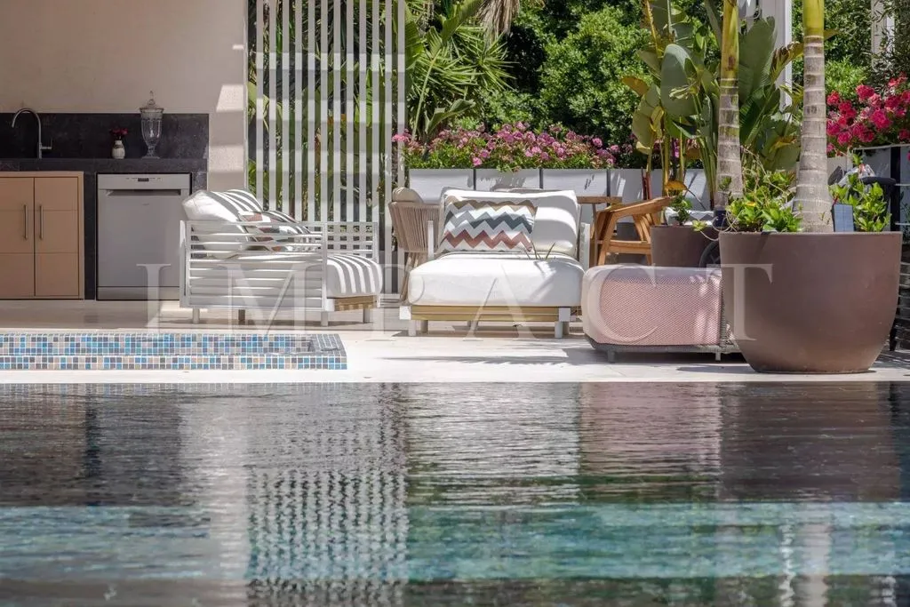 Bassein - Luxury Villa with Sea View in Le Cannet