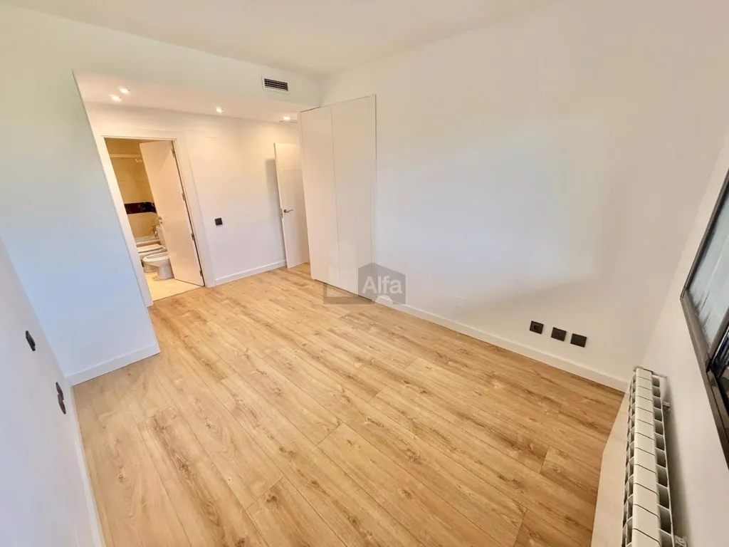 Toad - Modern Flat with Terrace in Prado de Somosaguas