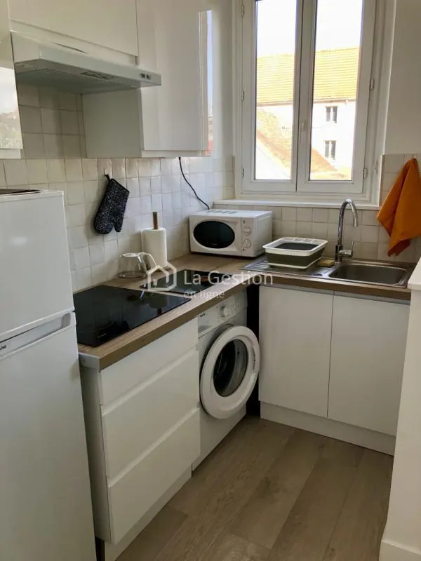 Cucina - Studio Flat with View in Melun