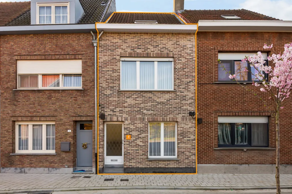 Renovated House with Terrace in Rumst