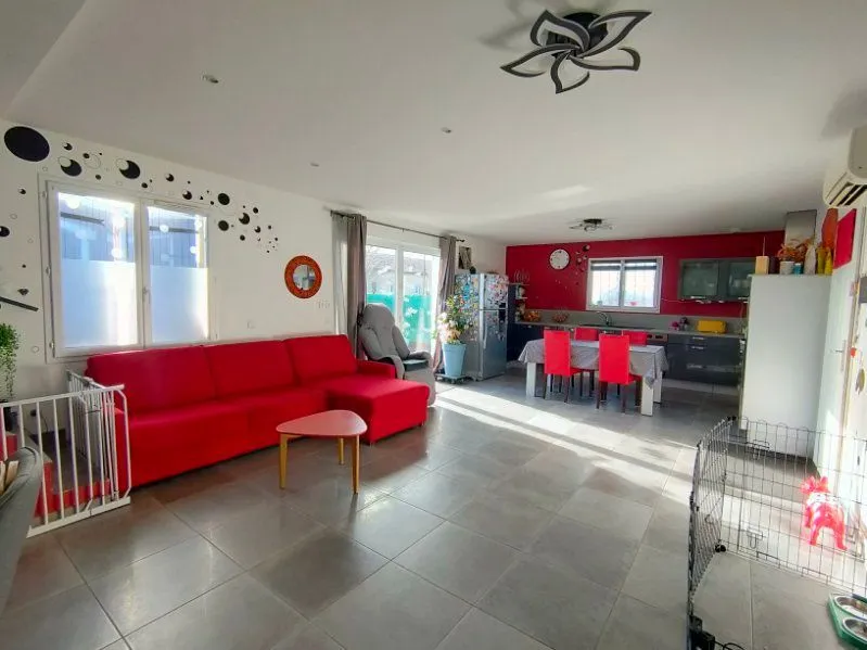 Séjour - Villa avec Piscine et Vue Panoramique à Valros