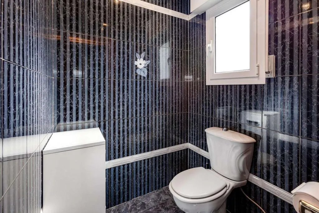 Bathrooms - Luxury Villa with Private Pool in San Luis, Torrevieja