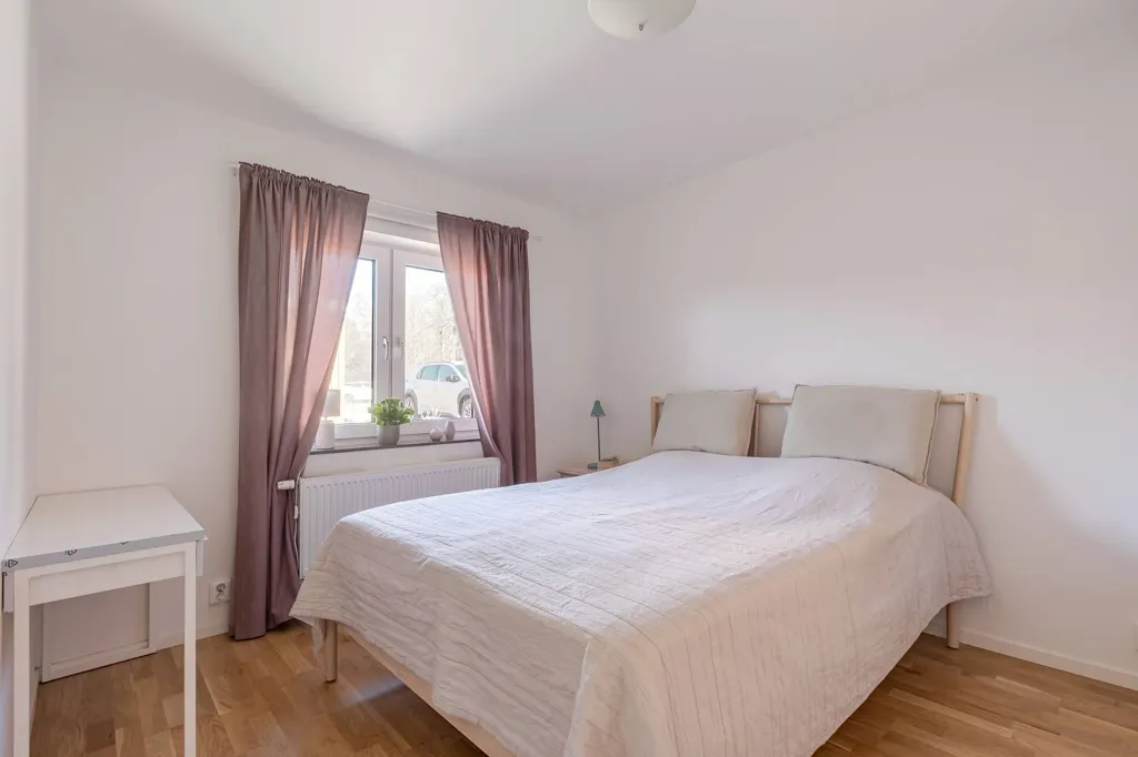 Magamistoad - Modern Flat with Garden in Strängnäs