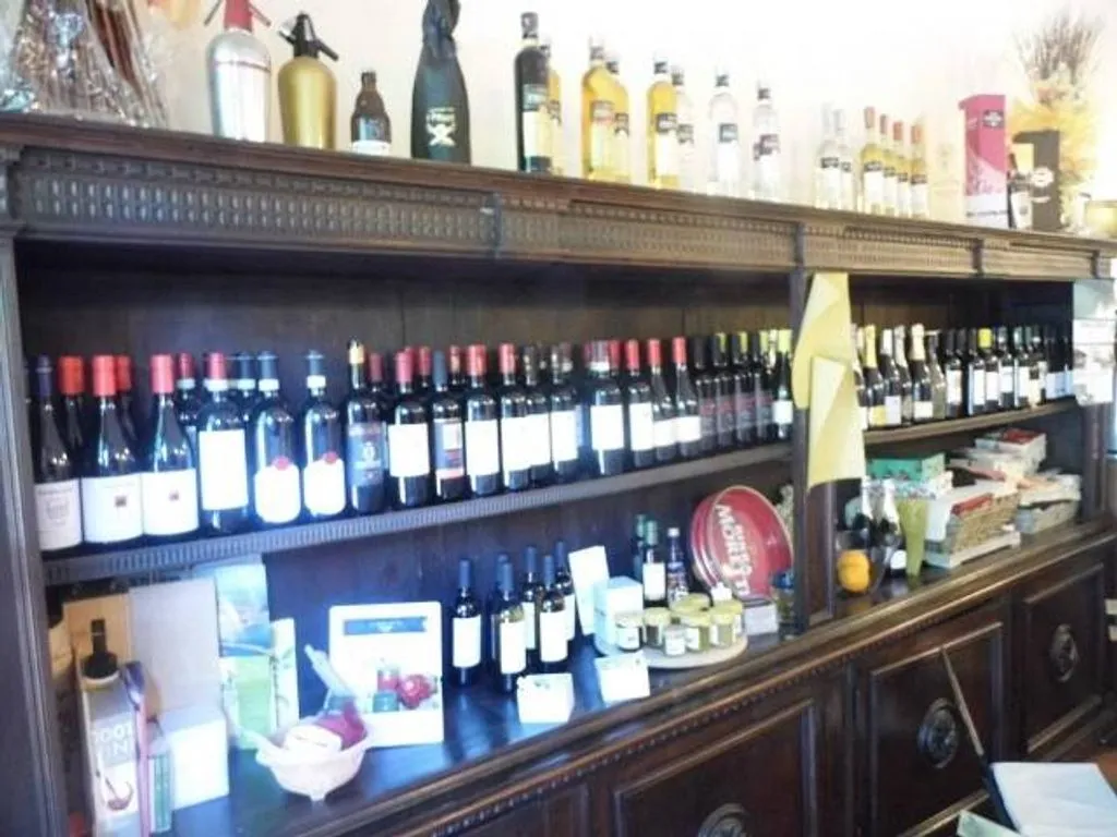 Rooms - Vineyard Estate with Olive Grove in Suvereto