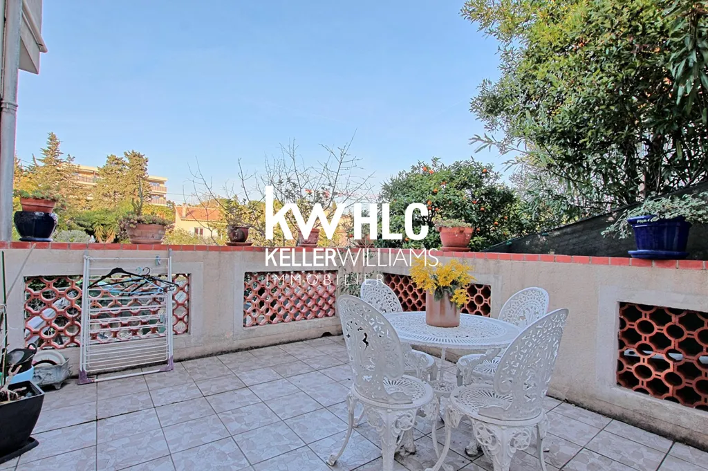 Terrass - Maison with Three Apartments in Cannes Riou