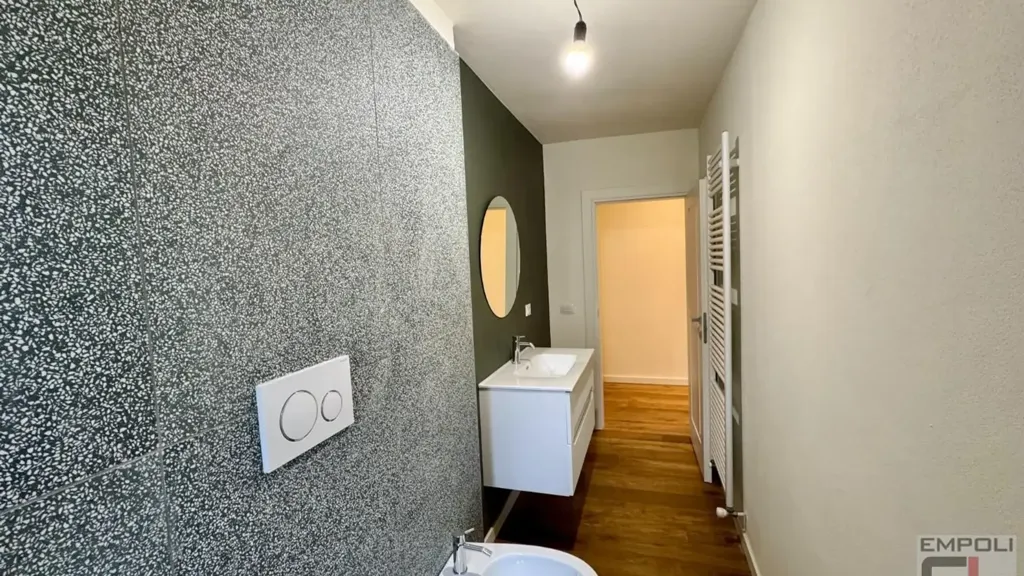 Salles de bain - Central 3-Bedroom Apartment in Empoli