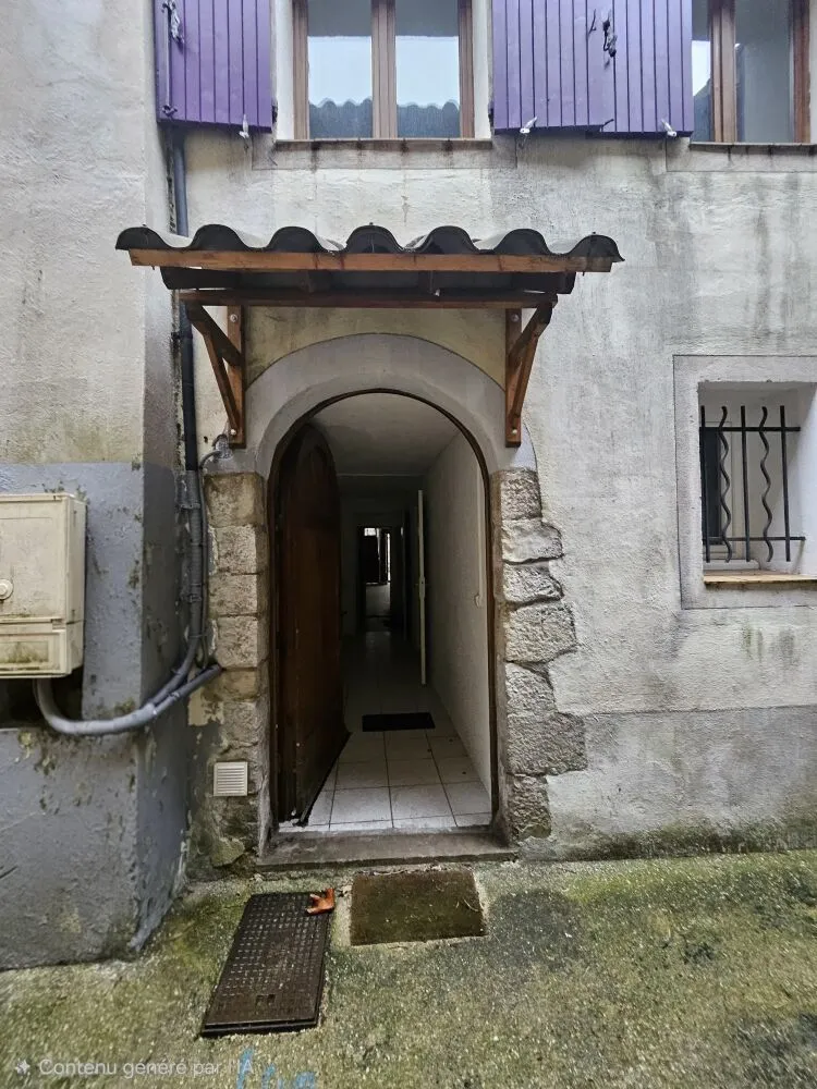 Aed - Duplex Flat in Pedestrian Street, Castellane