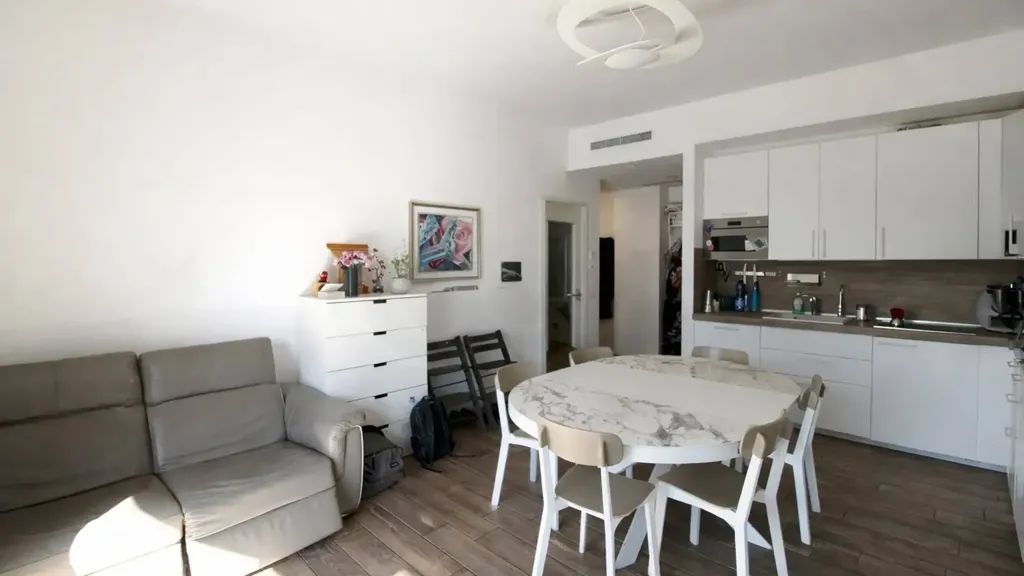 Söögituba - Modern Triplex with Terrace in Milan
