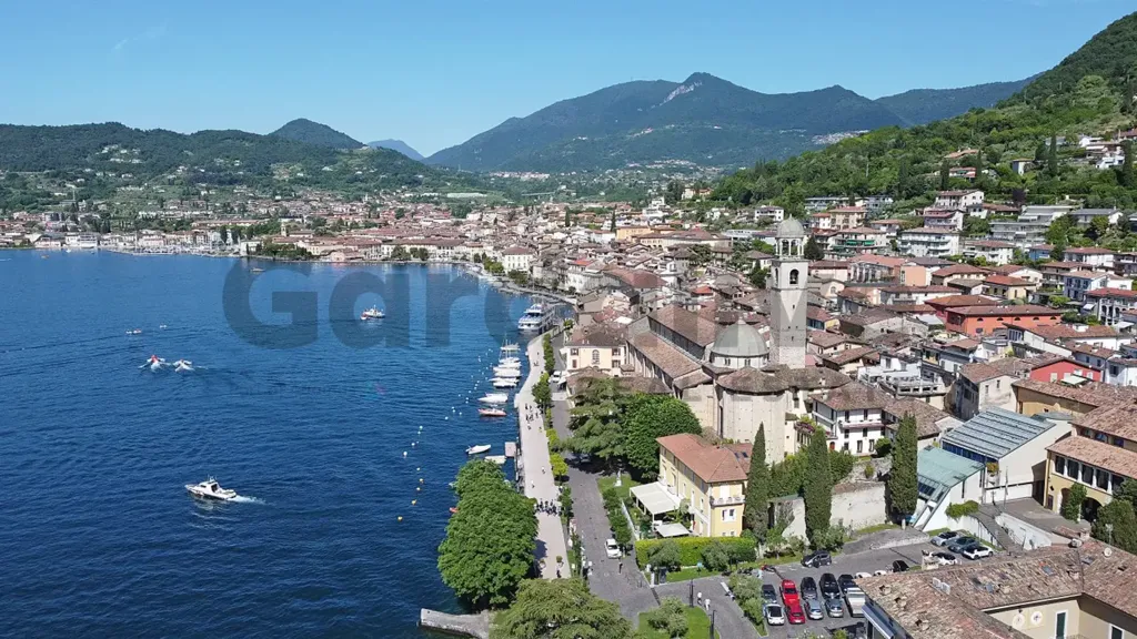 Apartment with Lake View Terrace in Salò