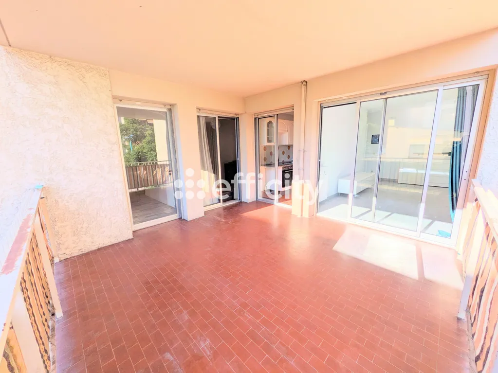 Rõdu - 3-Bedroom Apartment with Terrace in Menton