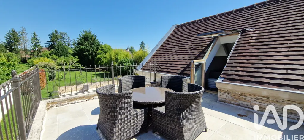 Terrazza - House with Pool in Armentières-en-Brie