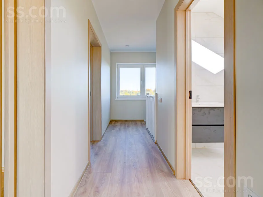Esik - Two-Storey House with Terrace in Ielejas