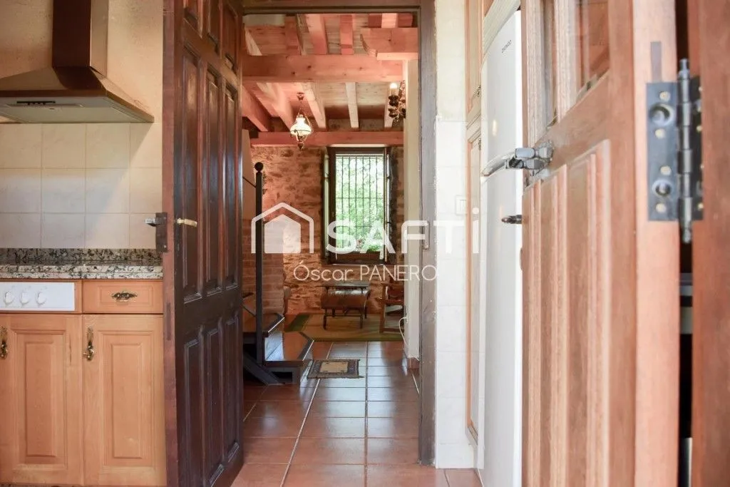 Cucina - Operational Rural Complex in Santa María de Ordás