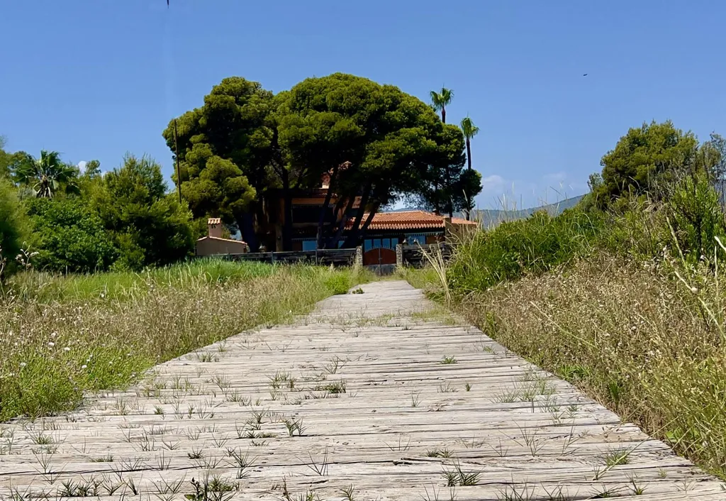 Välivaade - Detached Villa with Seafront Access in Cabanes