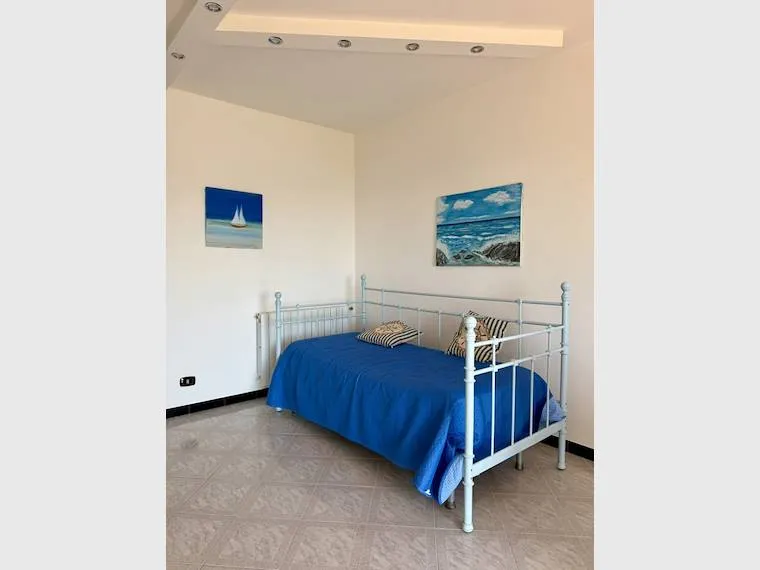 Bedrooms - 3-Bedroom Apartment with Terrace in Gaeta