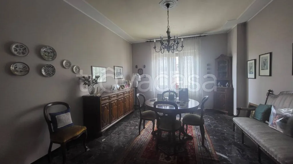Söögituba - Central Apartment with Balcony in Canale