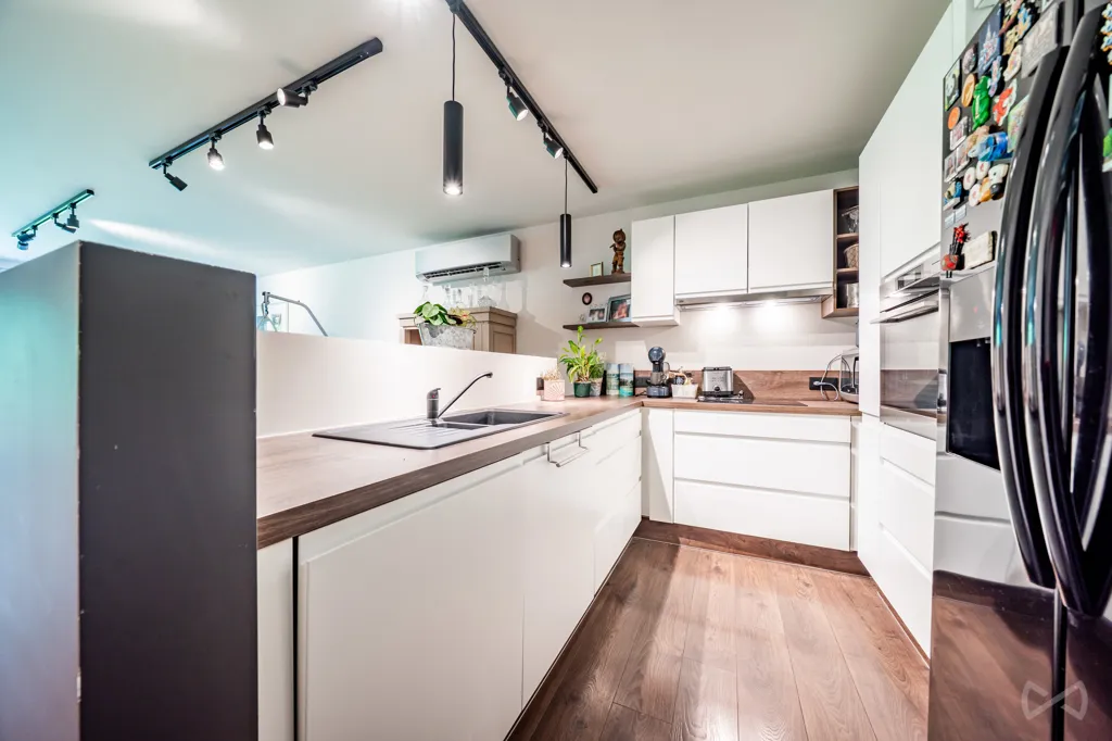 Cuisine - Appartement avec Vue Lac à Barbençon