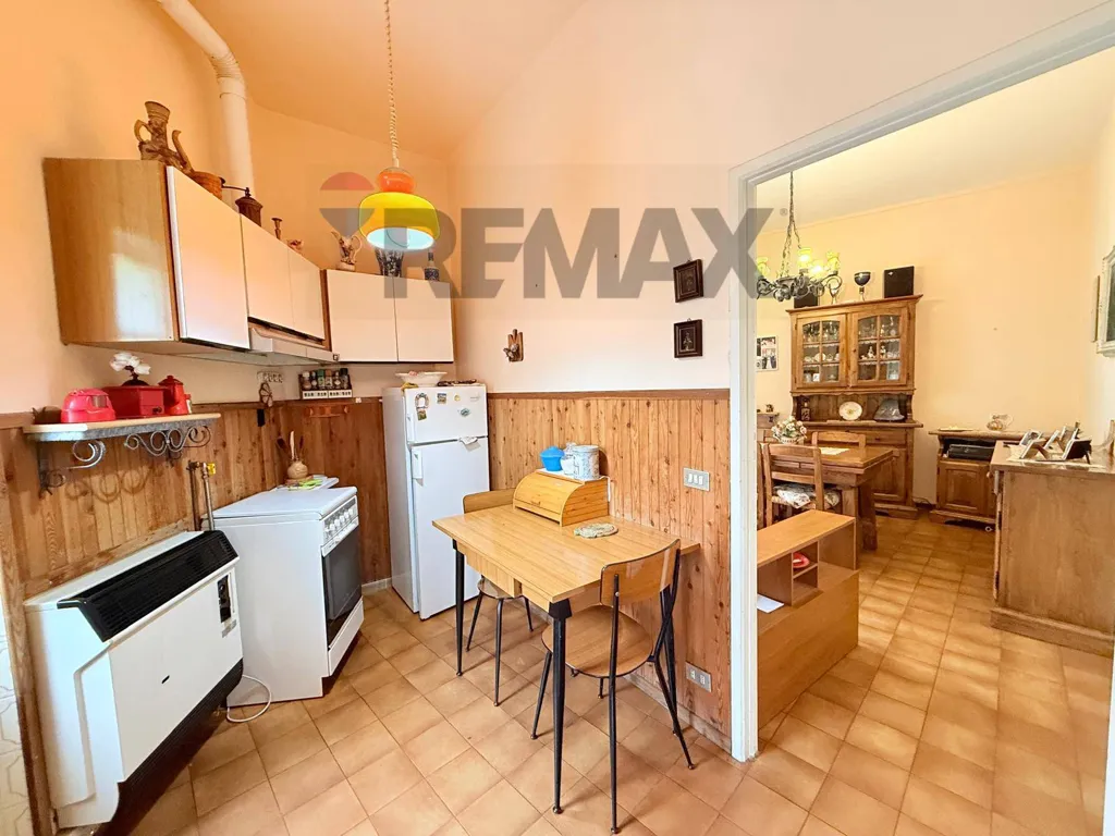 Cuisine - Independent House with Terrace in Popiglio