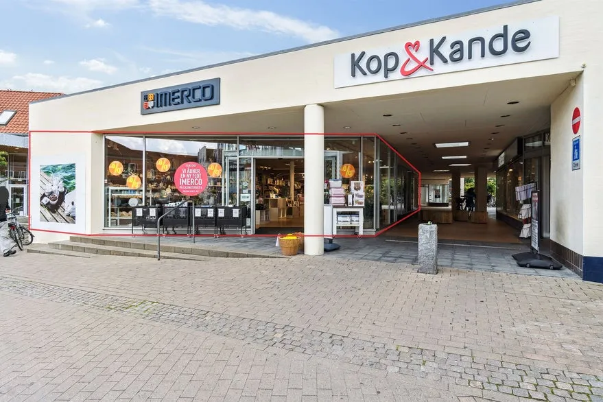 Extérieur - Retail Unit with High Exposure in Slagelse