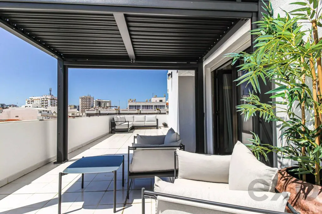 Terrasse - Luxury Penthouse with Panoramic Views in Portimão