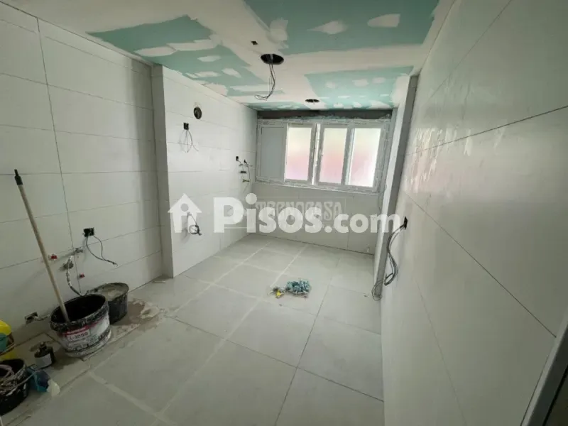 Toad - Apartment with Ascensor in Almendrales, Madrid