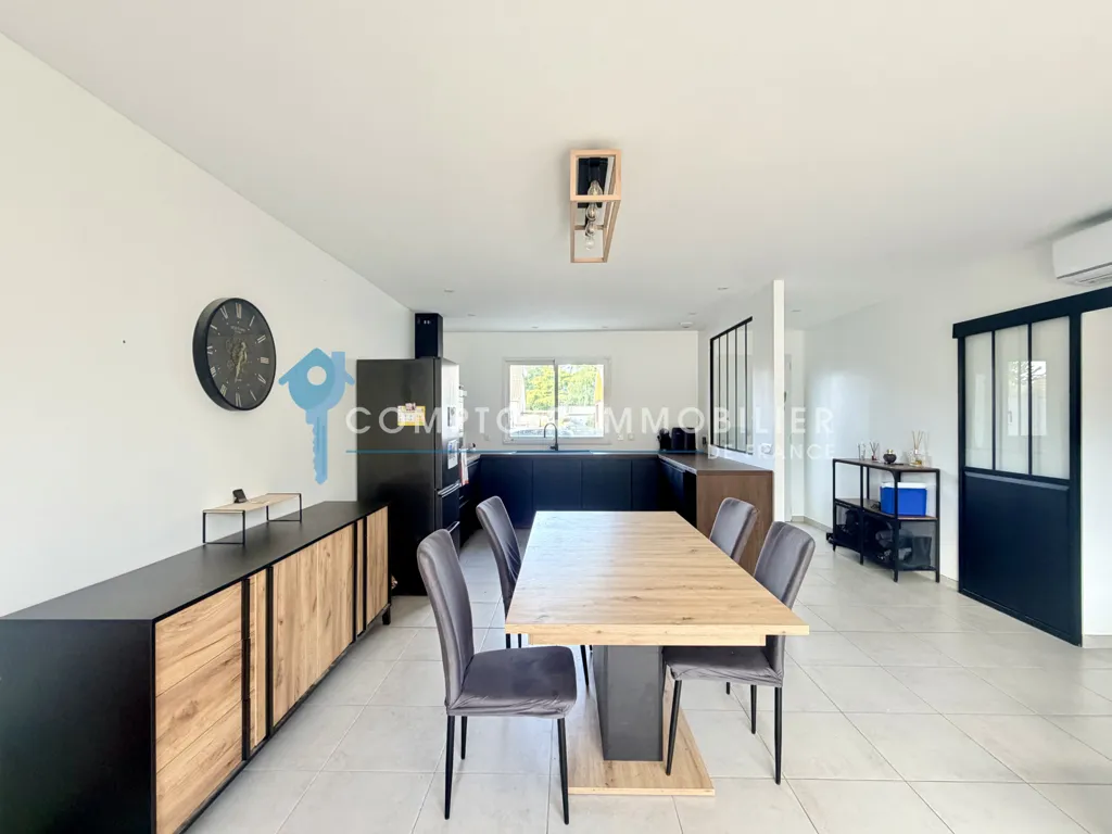 Sala da pranzo - Recent Flat-Plan House with Terrace in Auneau
