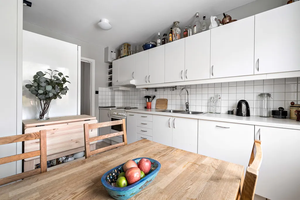 Köök - Apartment with Balcony in Järfälla