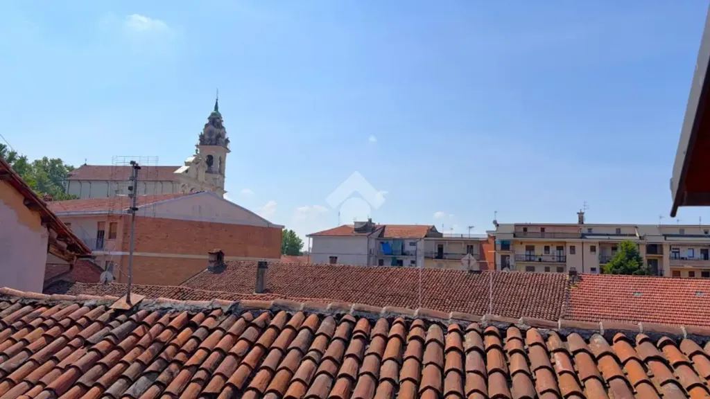 Terrasse - 3-Room Apartment with Balcony in Santena