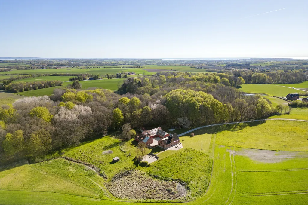 Vista aerea - Farmhouse with Private Lake in Juelsminde