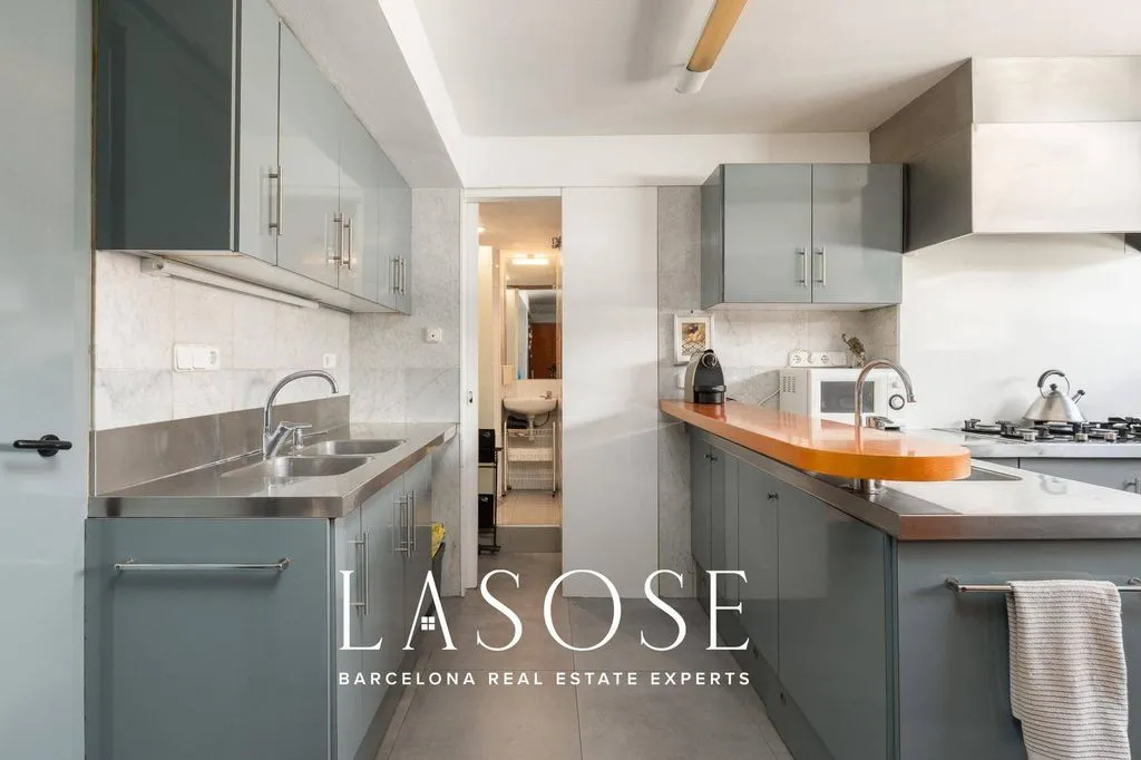 Kitchen - Duplex Penthouse with Pool in Tres Torres, Barcelona