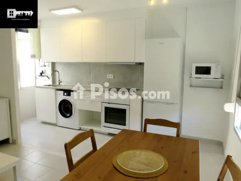 Cuisine - Furnished Flat with Balcony in Benalúa