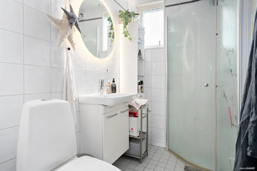 Vannitoad - Cozy 3rd Floor Flat with Balcony on Kvarngatan
