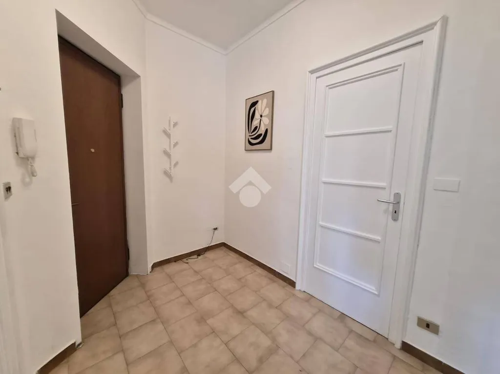 hallway_entrance