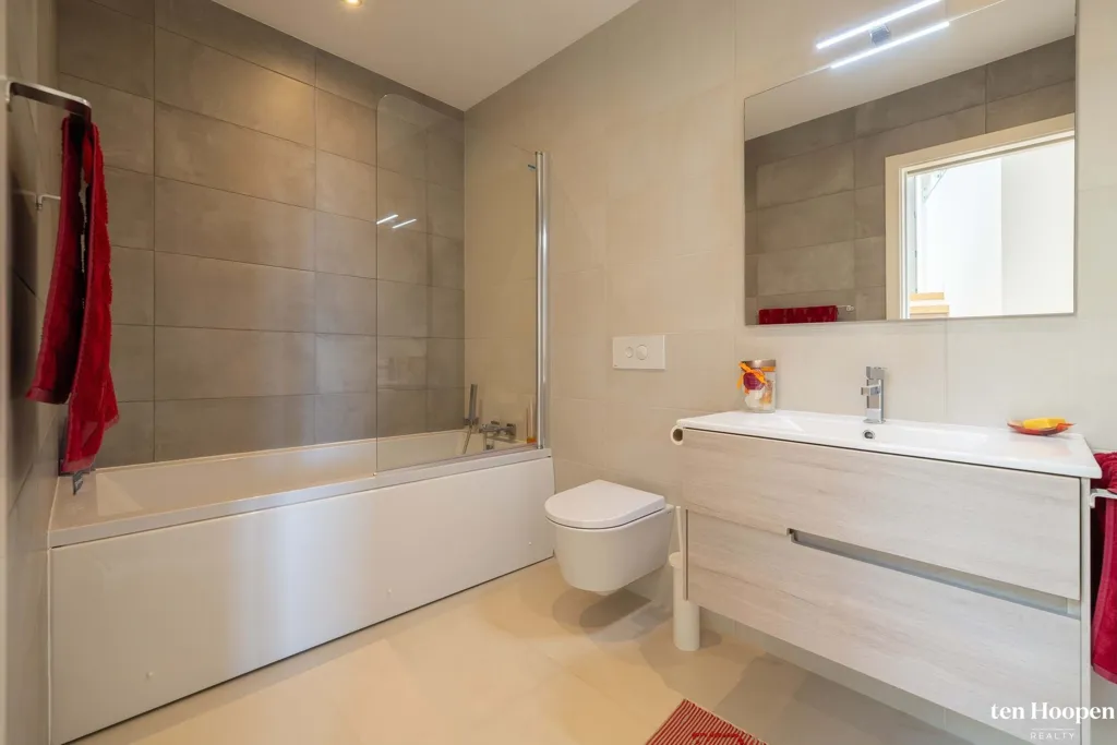 Bagni - Contemporary Villa with Ocean Views in Cerro das Mós