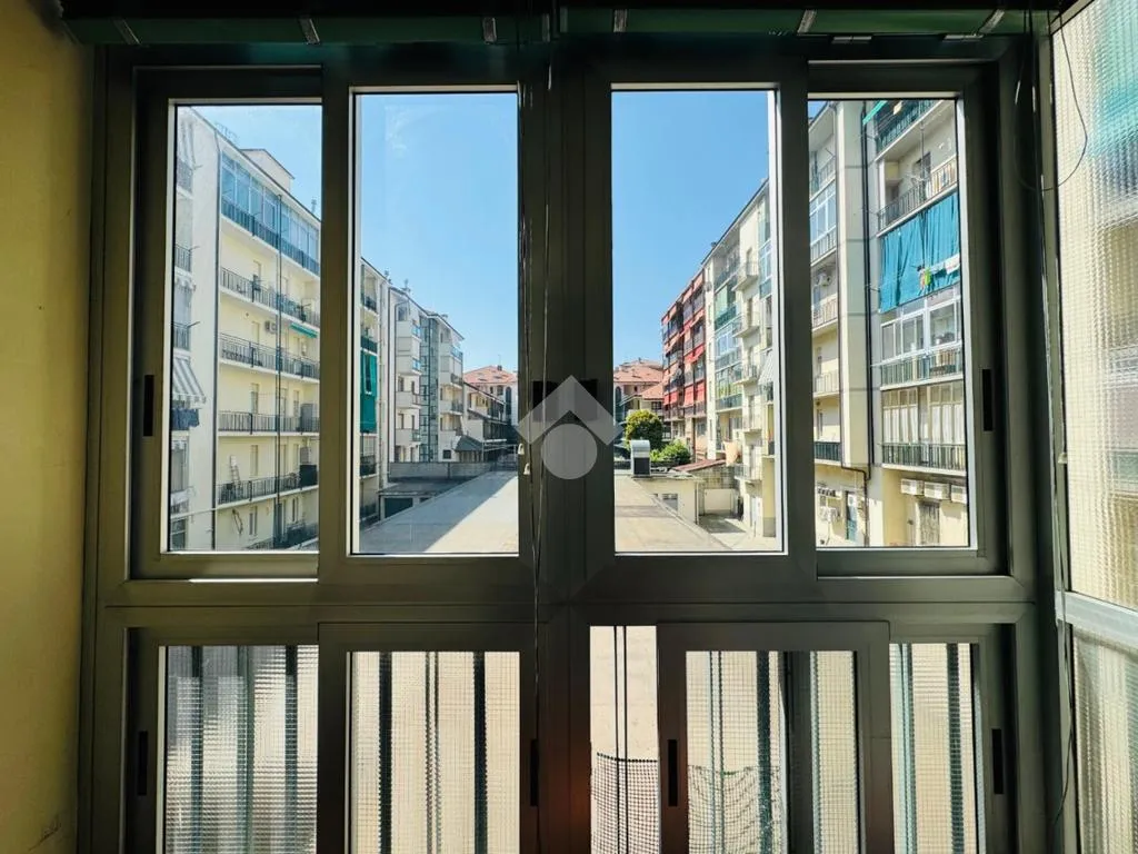 Balcon - Central 5-Bedroom Apartment in Rivoli