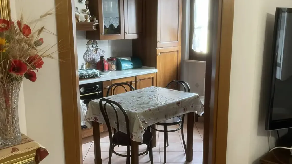 Sala da pranzo - Apartment with Private Lift in Sassoferrato