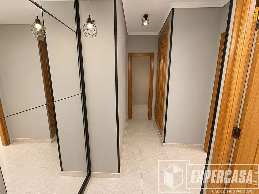 Recibidor - Apartment with Private Terrace in Campanar, Valencia