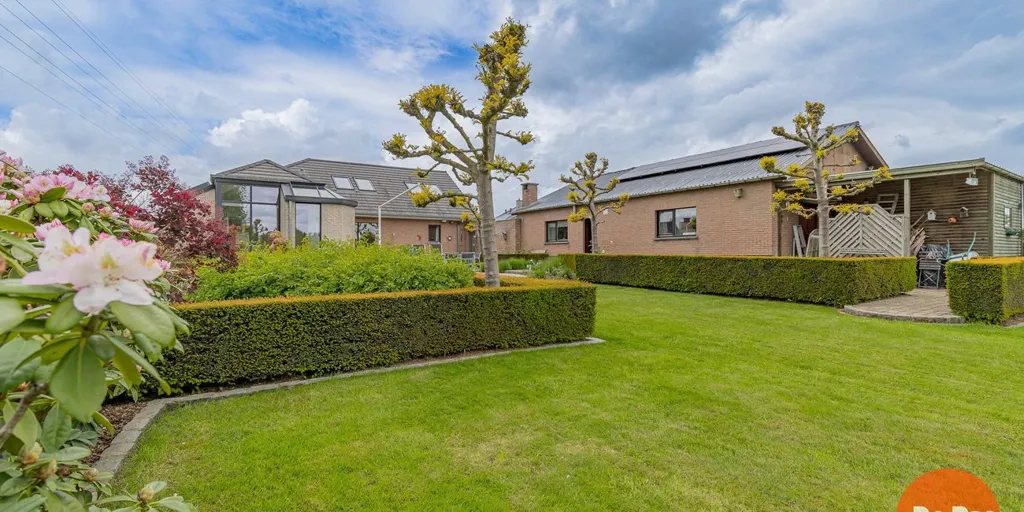Aed - Open Plan House with Garden in Aaigem