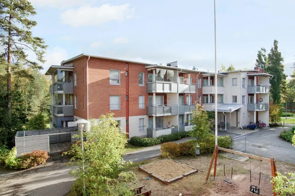 Välivaade - Duplex with Sauna in Maikkula, Helsinki