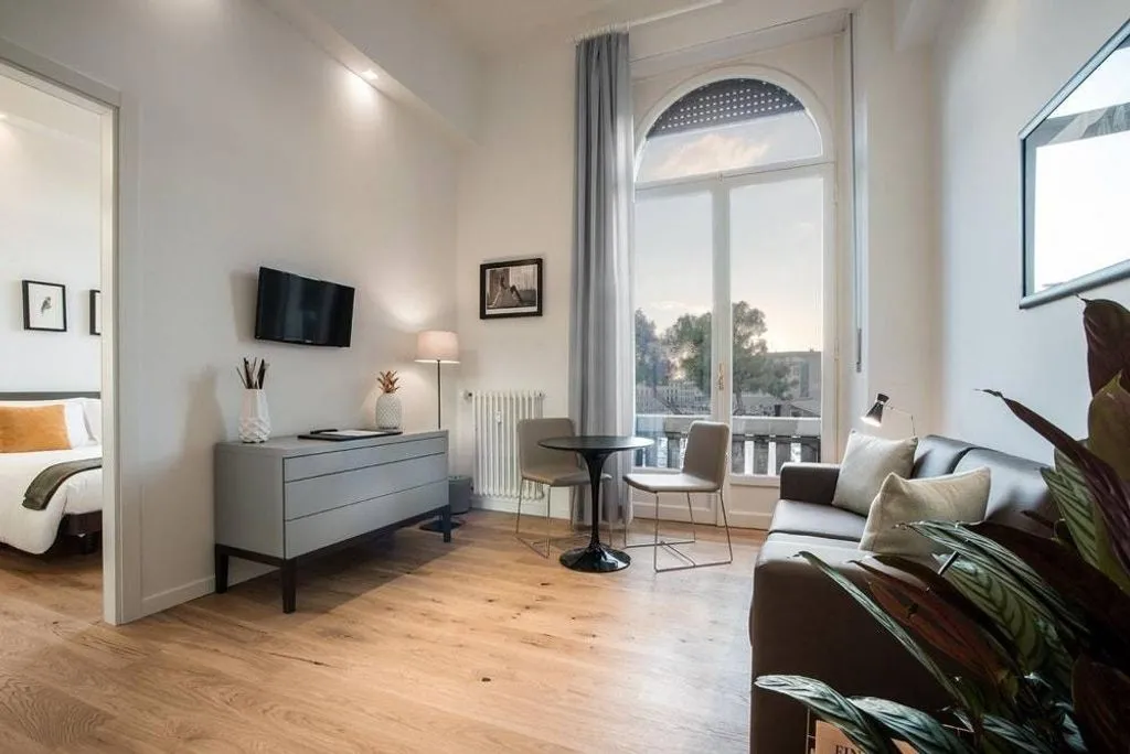 Elutuba - 18-Bedroom Apartment with Panoramic Views in Florence