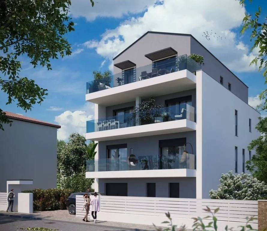 Luxury Apartment with Balcony in Modena