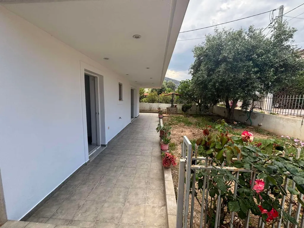 Giardino - Detached House with Sea View in Poros