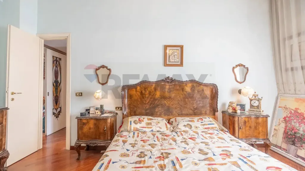 Chambres - Furnished Apartment with Balcony in Rome