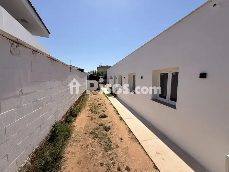 Aed - New Flat with Pool in Creixell