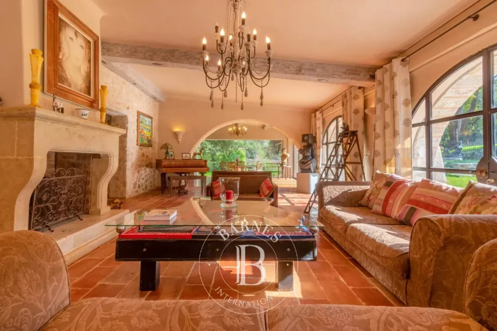 Living Room - 14-room house in Roquefort-les-Pins