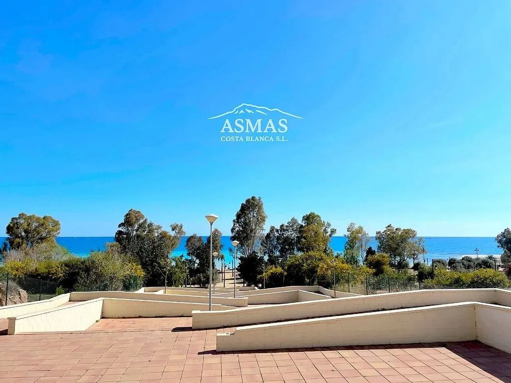 Terrass - Seafront Apartment with Pool in Villajoyosa