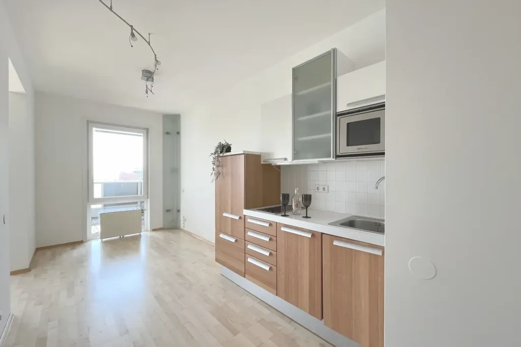 Köök - Apartment with Panoramic Loggia in Vienna