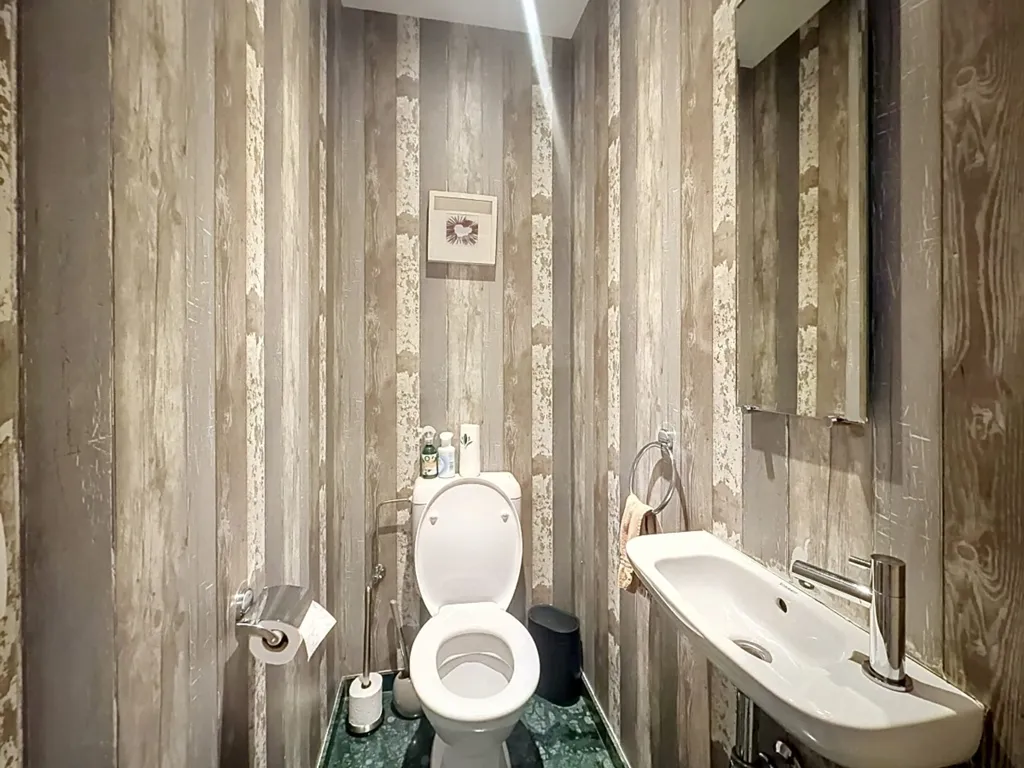 Salles de bain - Maison de Famille avec Jardin à Machelen