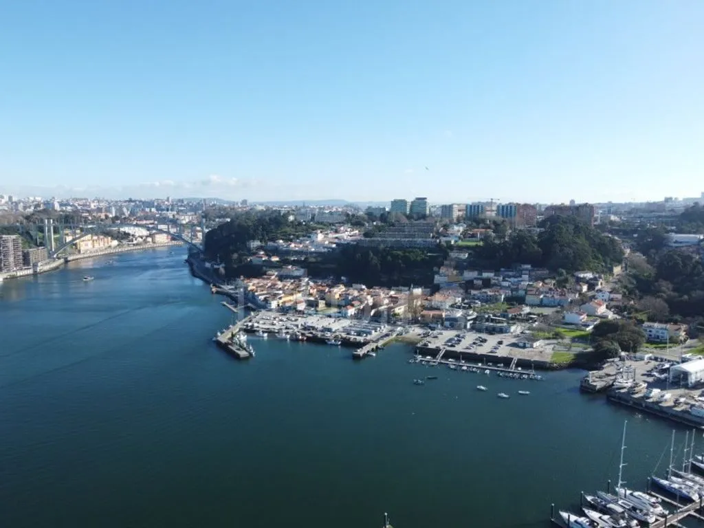 Aerial - 1 Bedroom Loft with River Views in Vila Nova de Gaia
